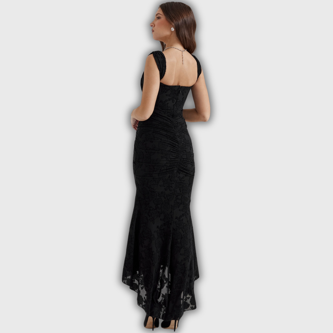 carisia maxi dress carisia maxi dress Diva Maxi Dress