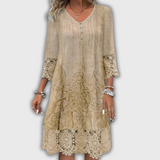 Evelyn – Elegant Lace V-Neck Dress