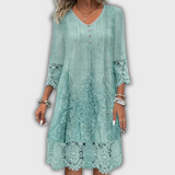 Evelyn – Elegant Lace V-Neck Dress