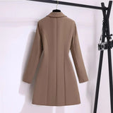 LOUISA | ELEGANT COAT WITH PLEATED DETAILS