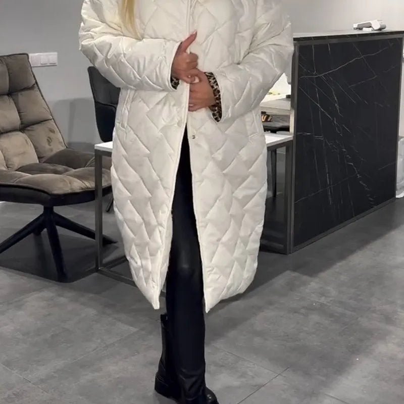 Kendall | Elegant, figure-flattering winter coat – Warm without bulk, with leopard lining